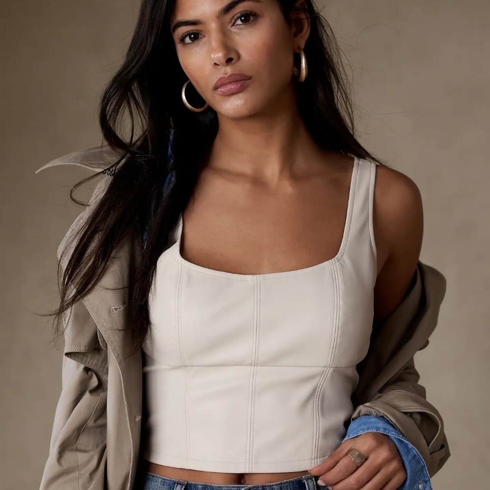 NWT BANANA REPUBLIC CROPPED VEGAN LEATHER TOP